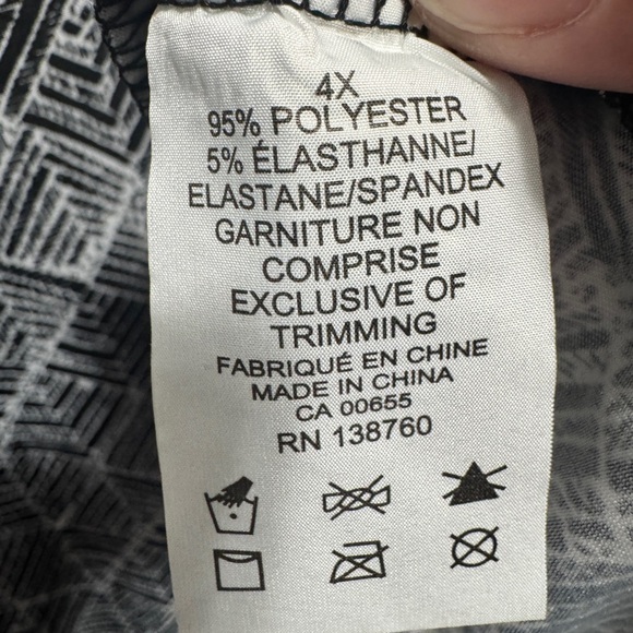 Pennington's Sleeveless Top Black - Picture 8 of 9